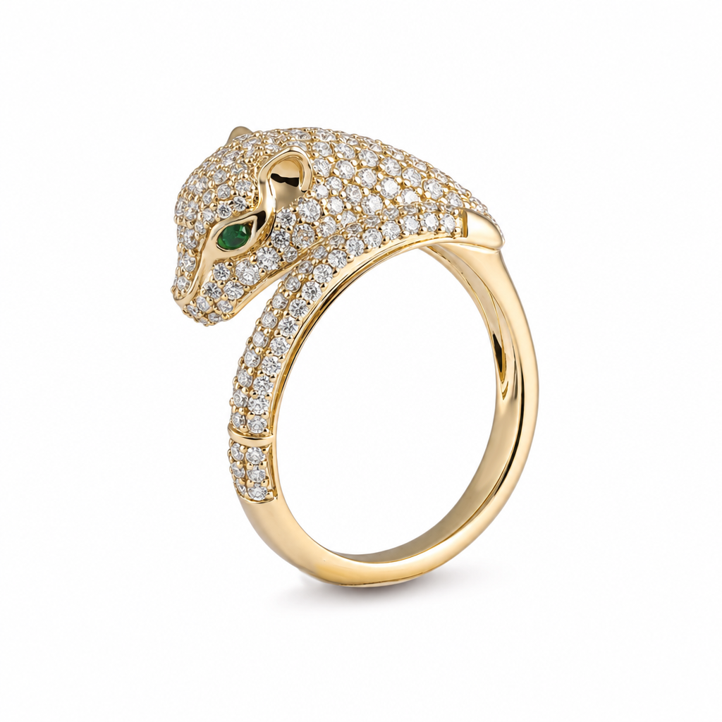 Anillo de pantera con diamantes y esmeralda