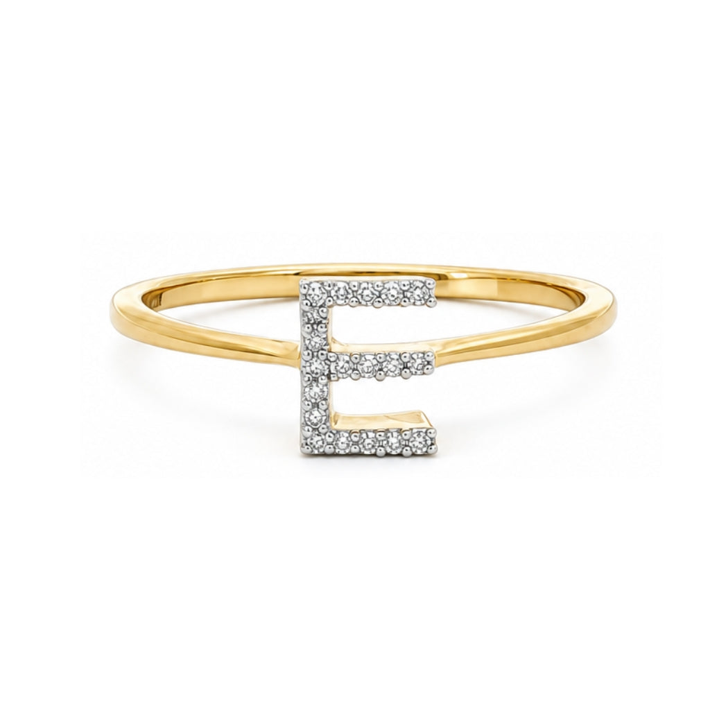 Anillo letra inicial con diamante