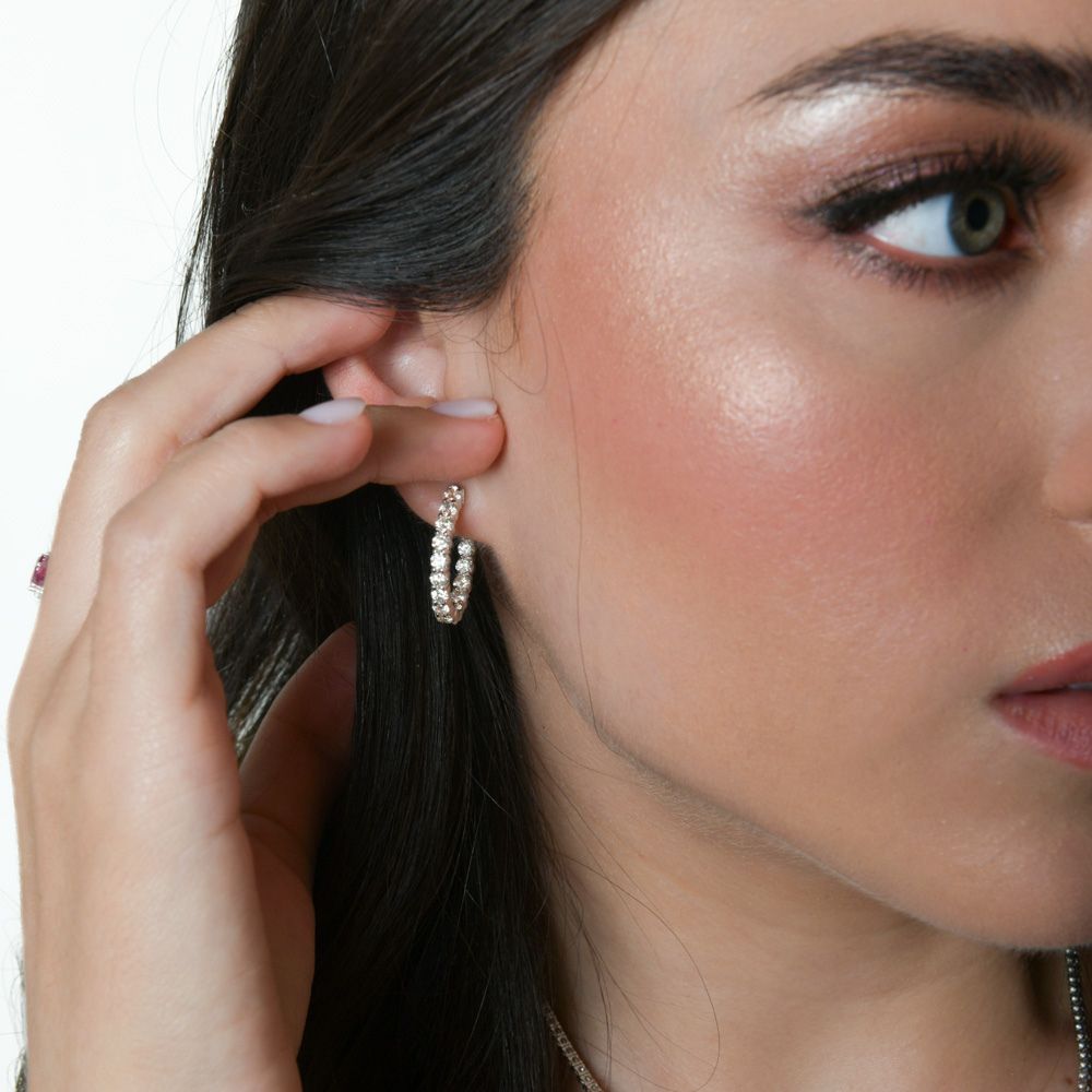 Arracadas clásicas de lujo con diamantes
