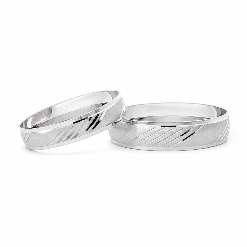 Argolla de matrimonio oro blanco 10k diseño líneas diagonales