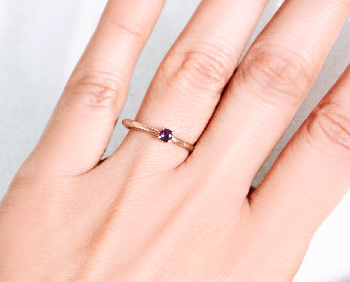 Anillo colección Mi Gema con topacio místico (Junio)