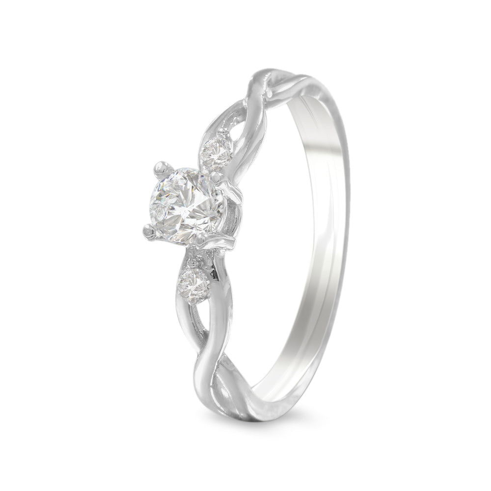 Anillo estilo trenzado con laterales con circonia