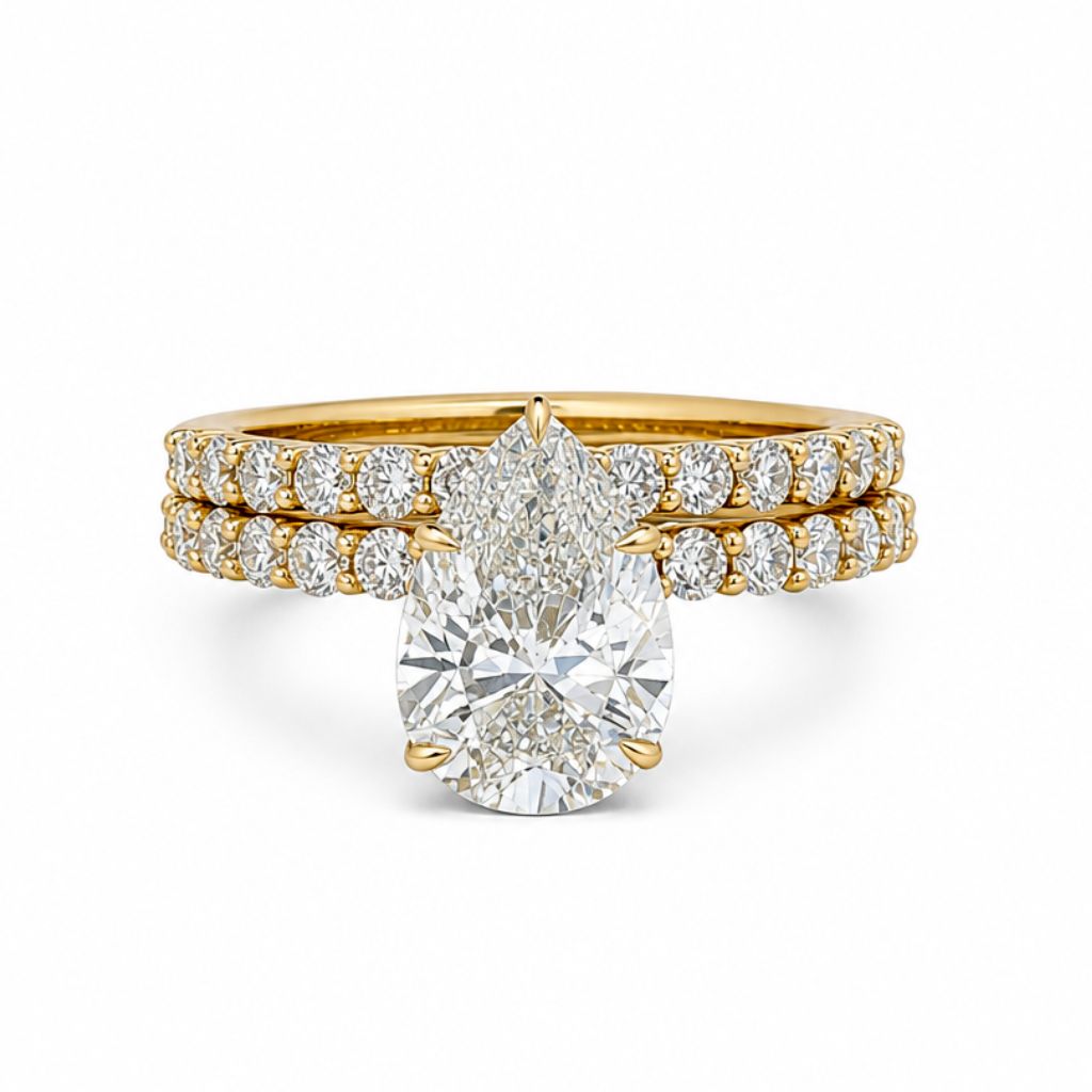 Anillo dúo de compromiso con diamante lab-grown corte pera