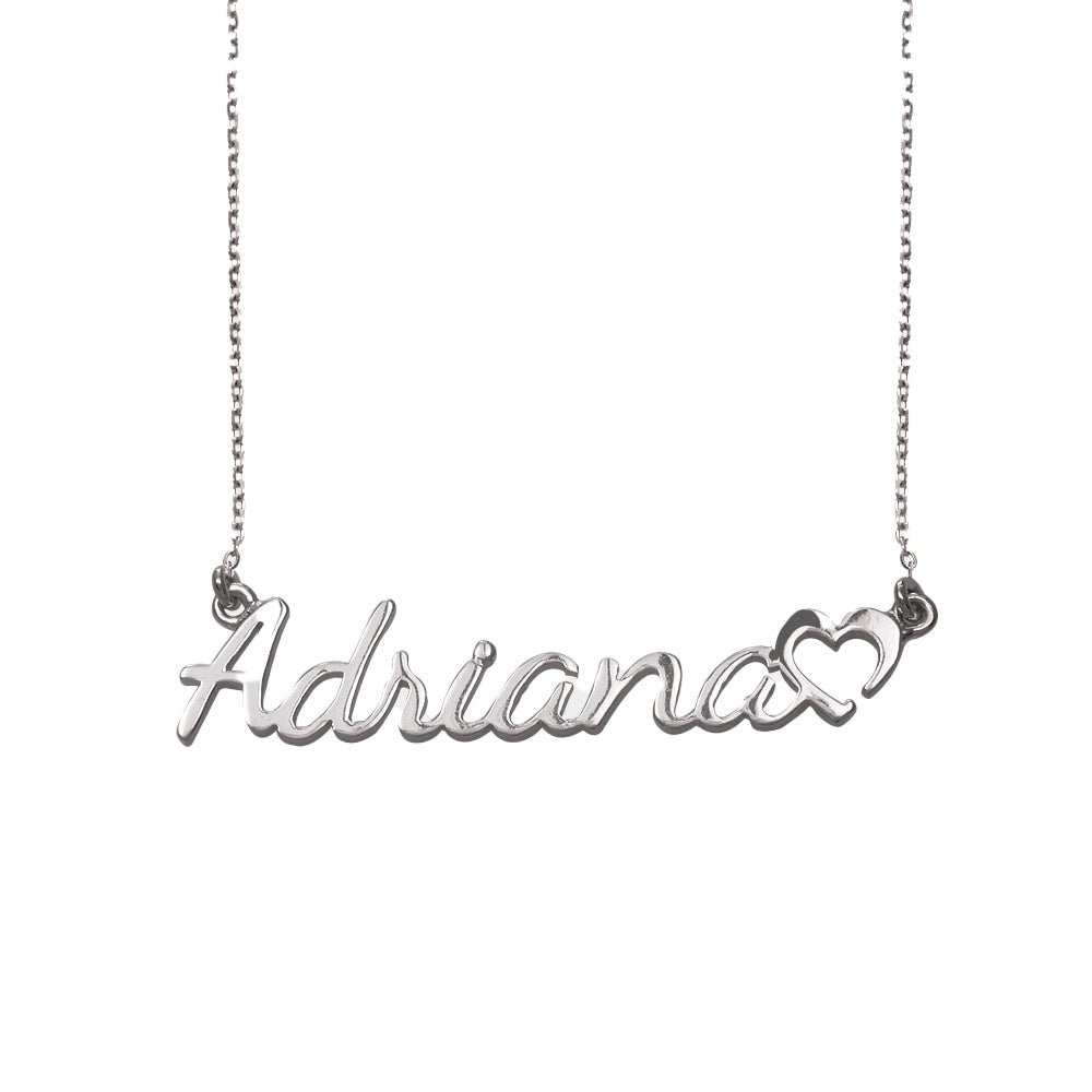 Gargantilla personalizada con nombre y corazón