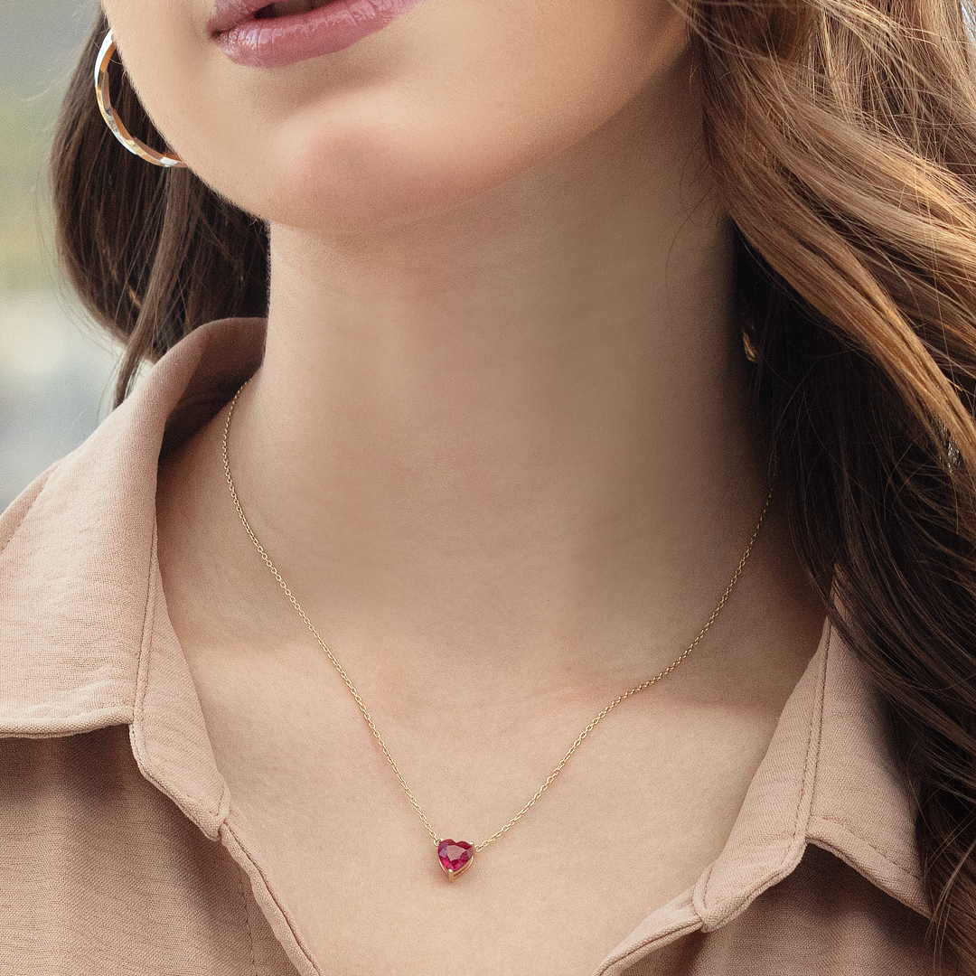Gargantilla con Dije de Corazón de Rubí Oro Amarillo 14k