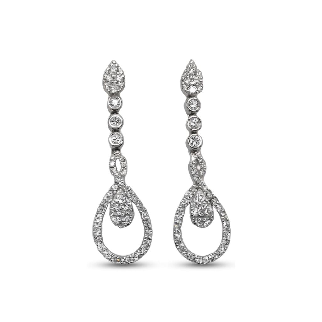 Aretes largos con diamantes
