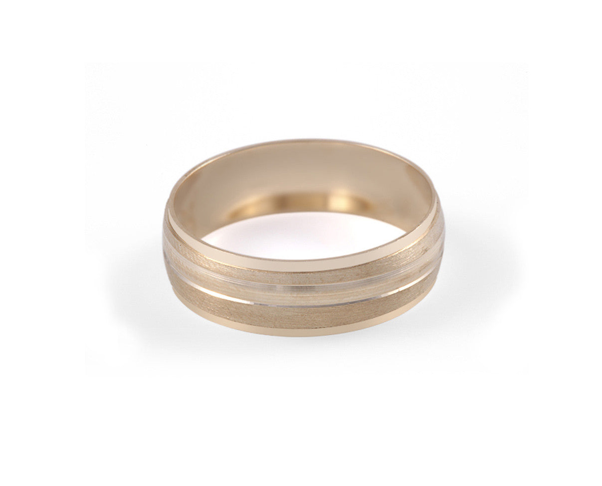 Argolla de matrimonio líneas mate en oro amarillo