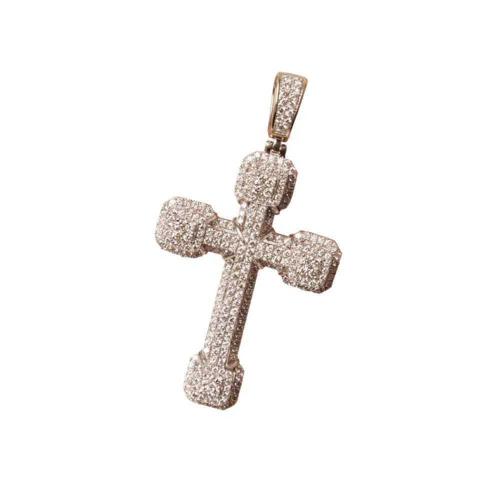 Dije con diseño de cruz y diamantes