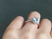 Precioso Anillo de Compromiso Oro Blanco 14k con Aguamarina y Diamantes. Anillos Piedras Naturales y Semipreciosas.