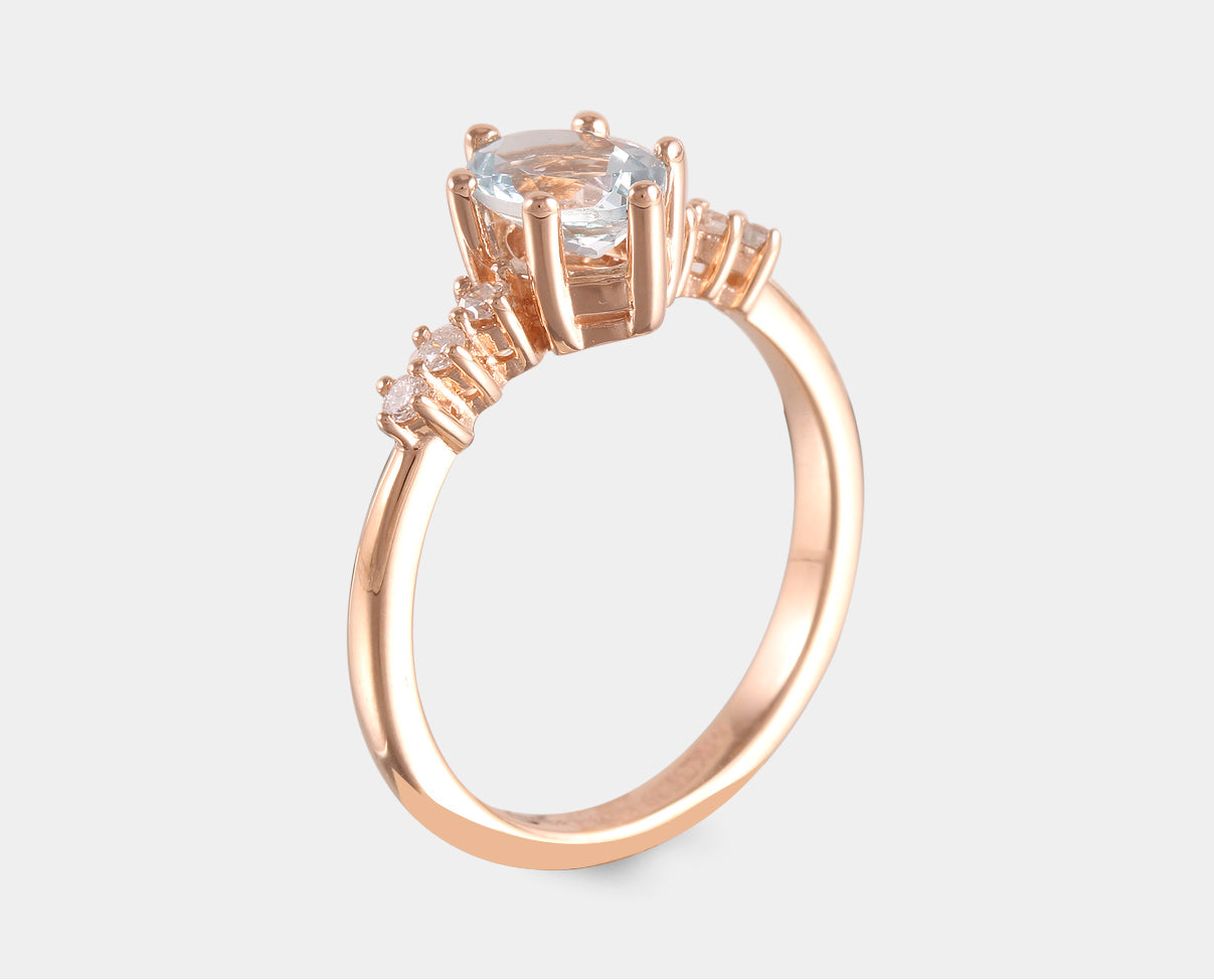 Anillo oro rosa 14k con Aguamarina corte oval y diamantes laterales. Anillo  de Compromiso con piedra natural.