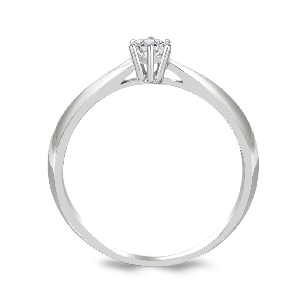 Anillo solitario estilo clásico con circonia
