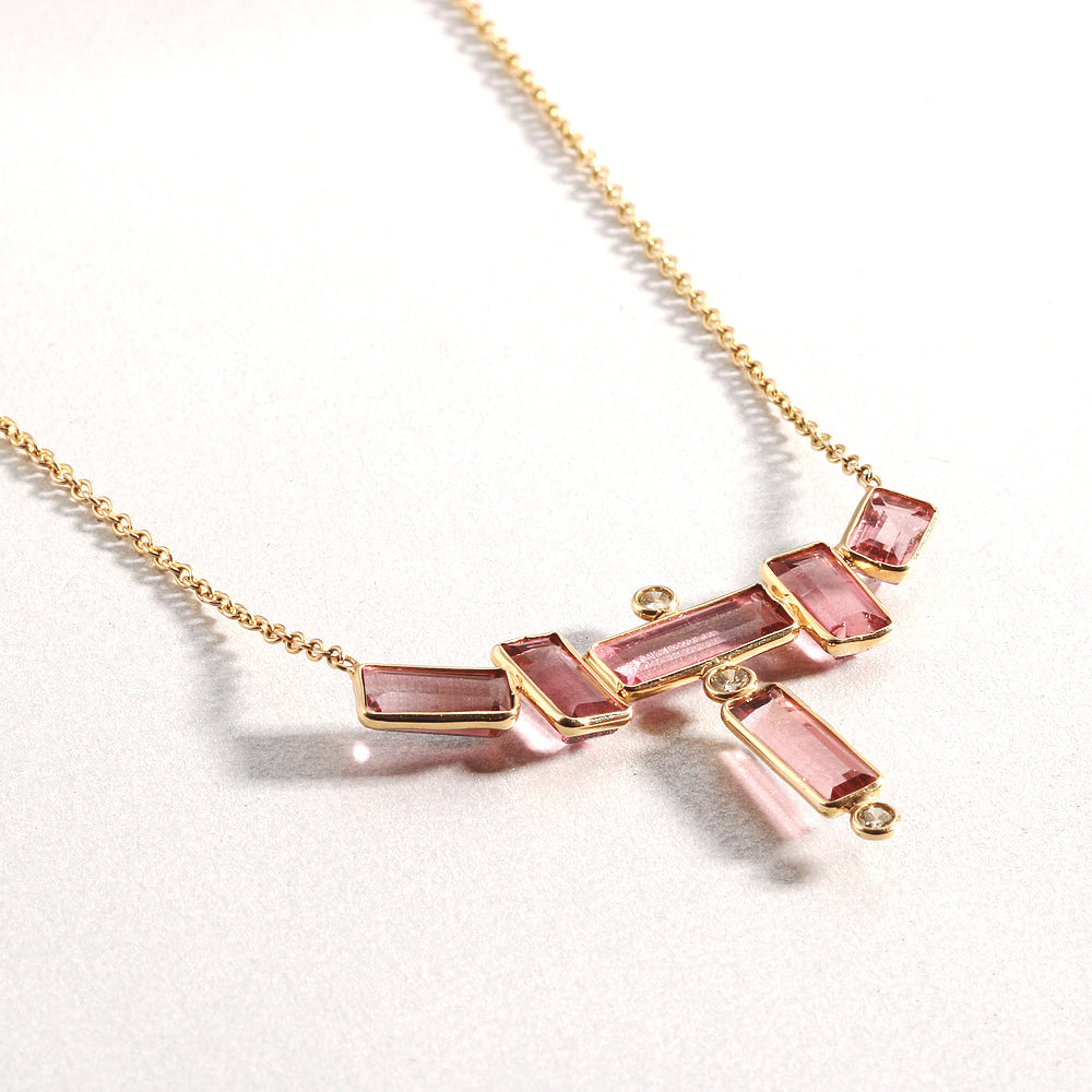 Gargantilla con turmalina rosa corte baguette