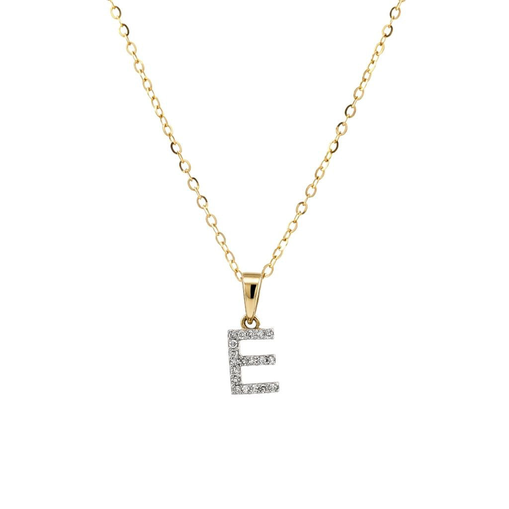 Cadena con dije de letra inicial con diamantes