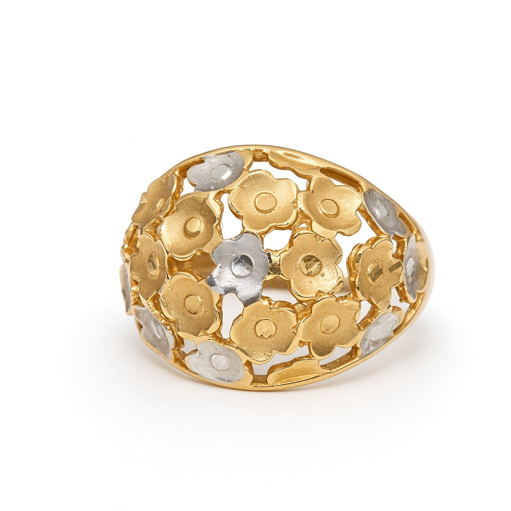 Juego de anillo y aretes de flores satinadas