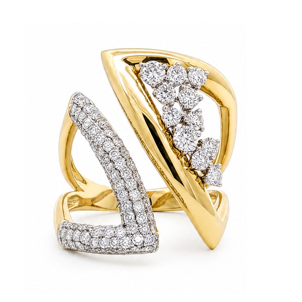 Anillo oro amarillo con diamantes diseño fashion