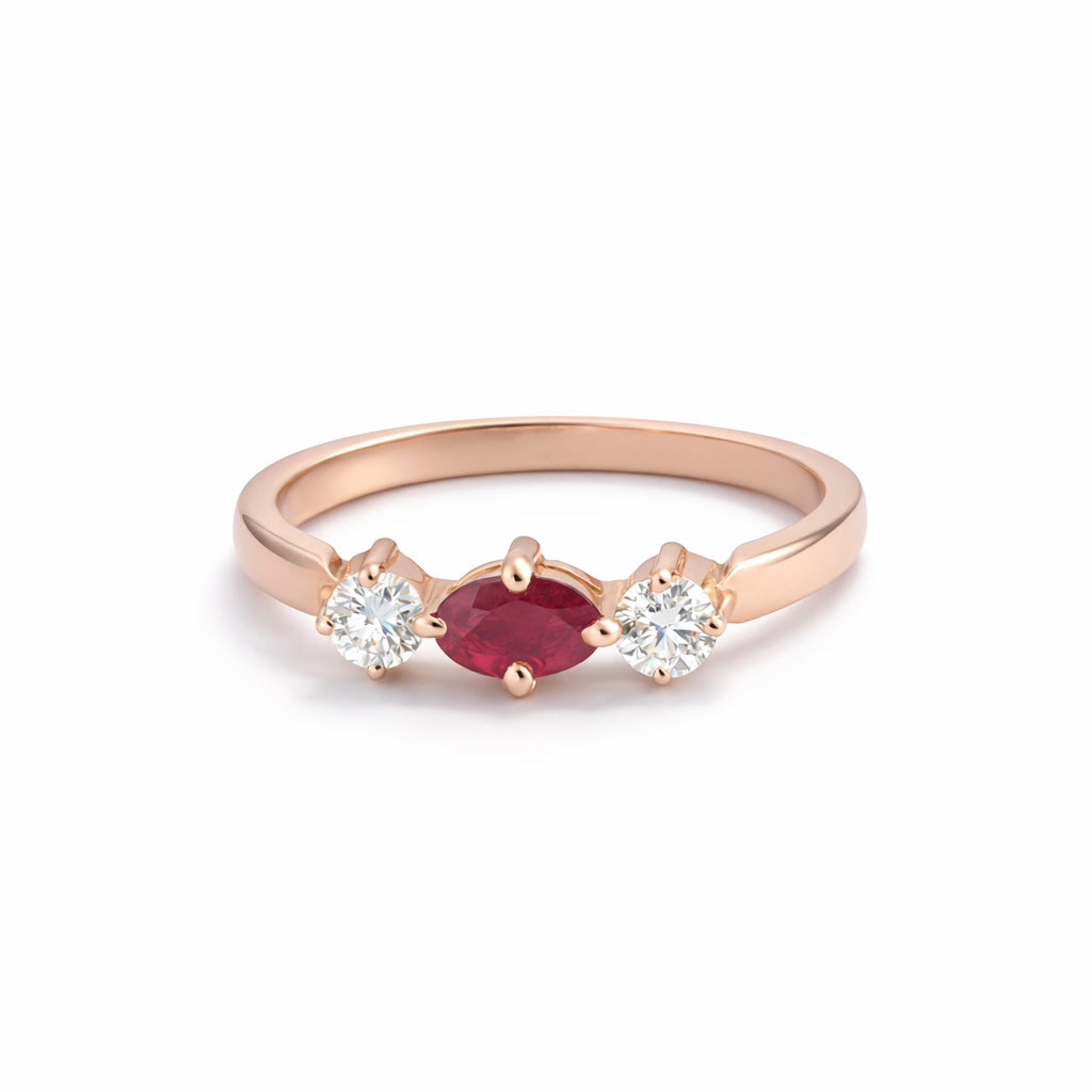 Churumbela trinidad con rubí y diamantes