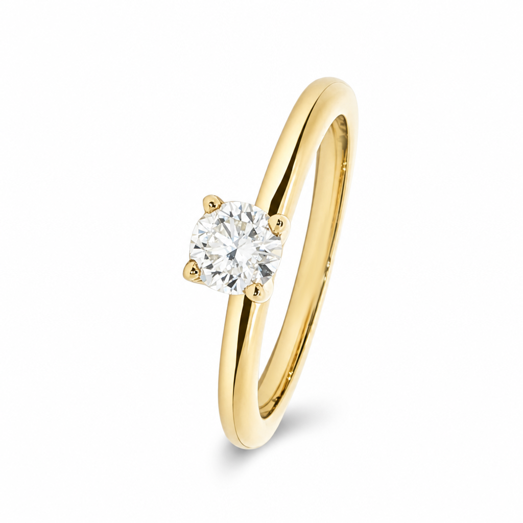 Anillo de compromiso solitario con diamante lab-grown en oro amarillo