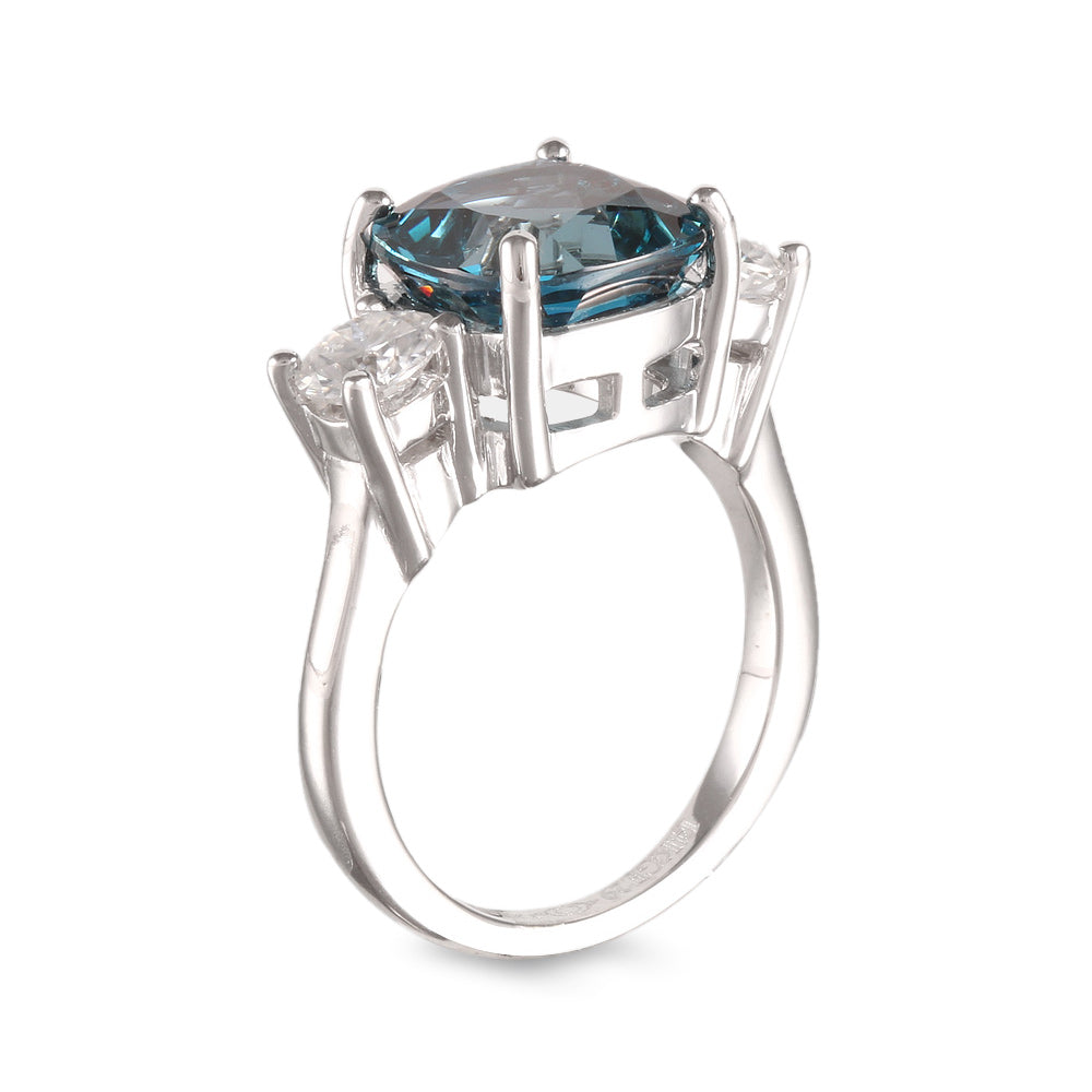 Anillo con topacio london y moissanita
