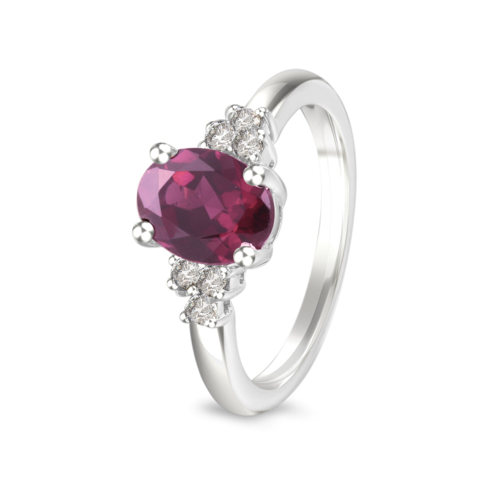 Anillo con rodolita y diamantes laterales