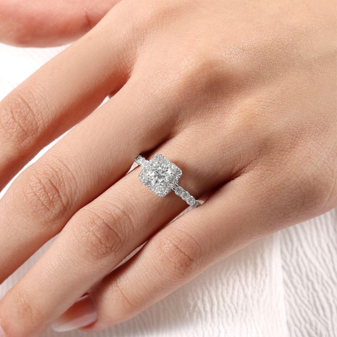 Anillo de Compromiso con Diamante AH2C-E211B