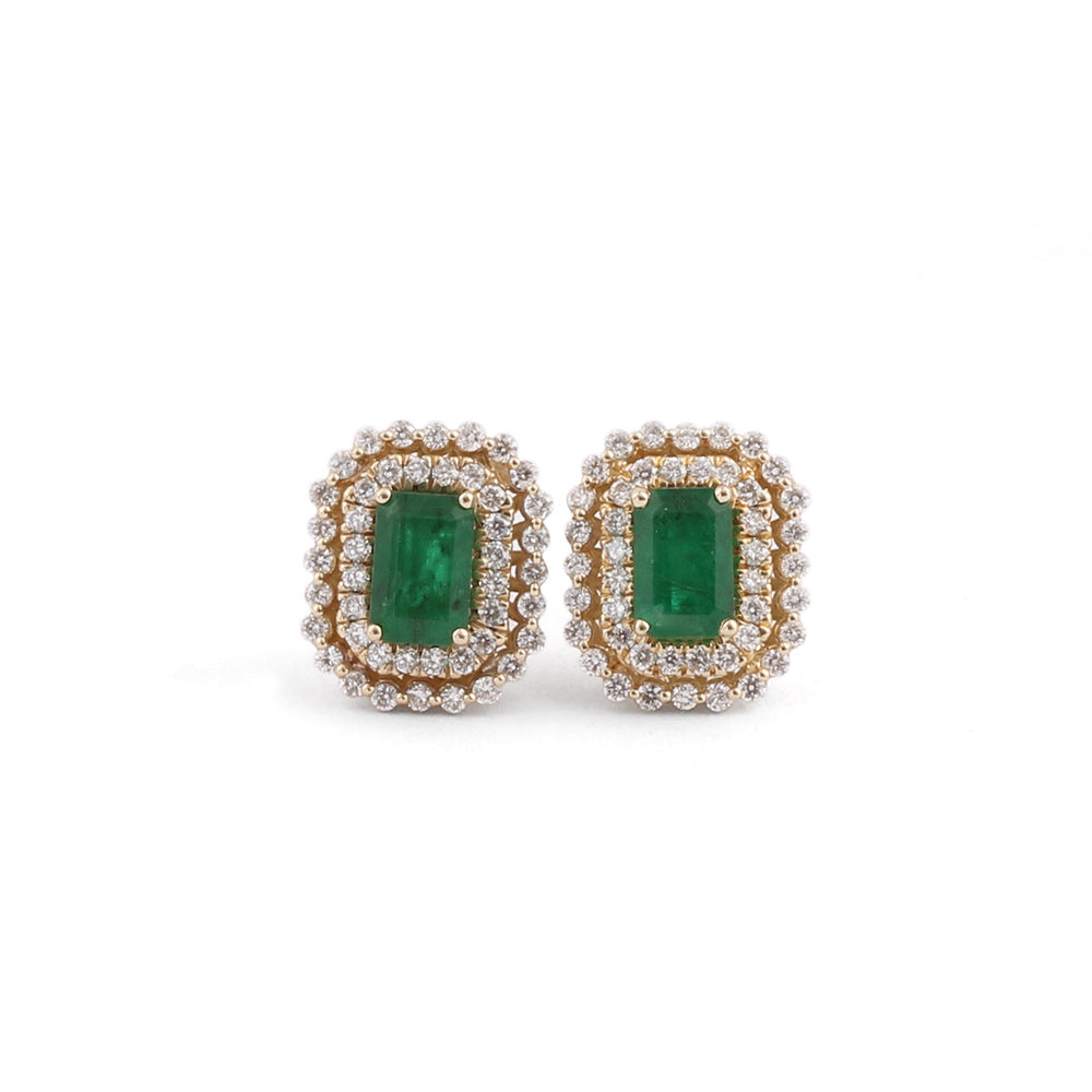Aretes con esmeraldas y diamantes en oro amarillo