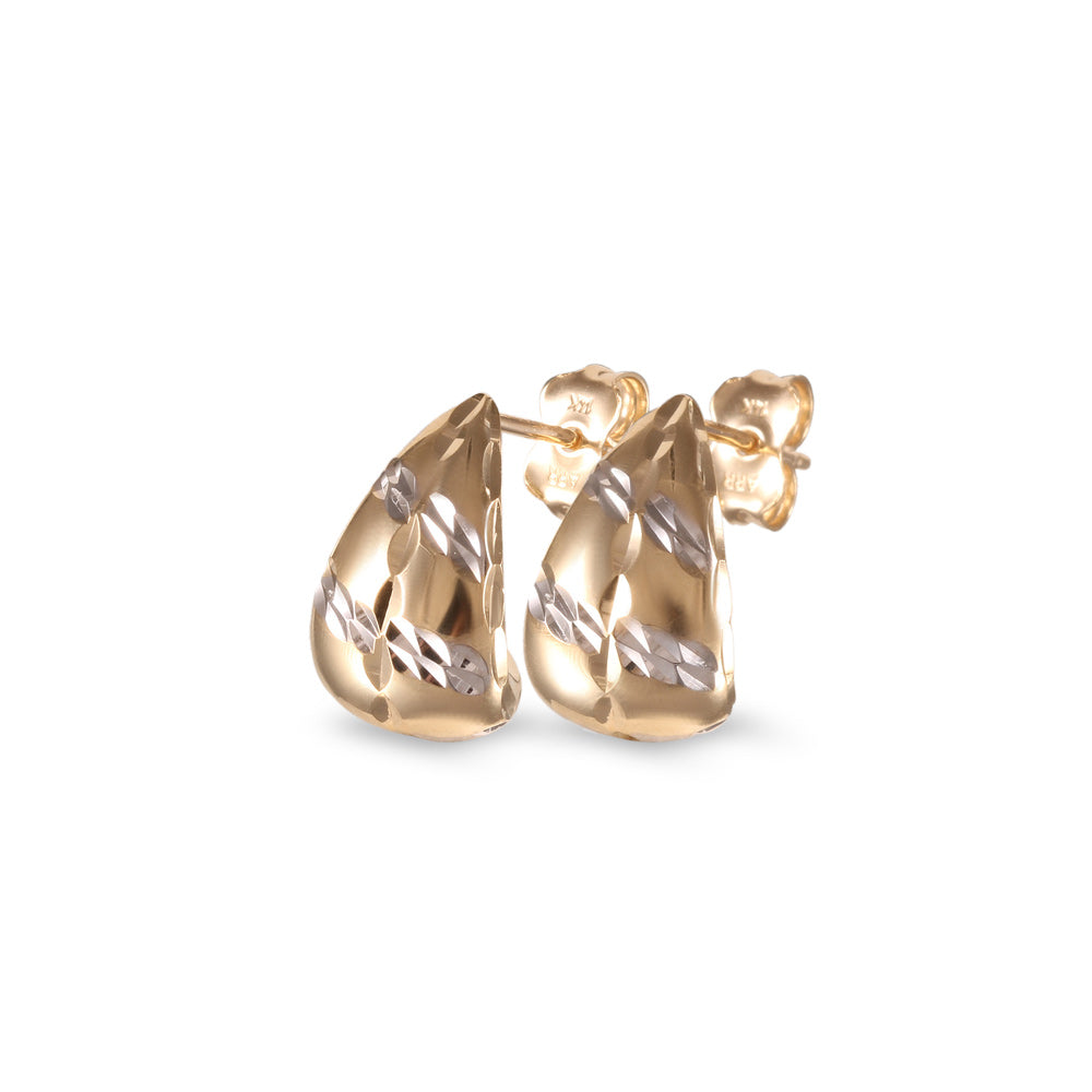 Aretes cortos diseño de gota con líneas diamantadas