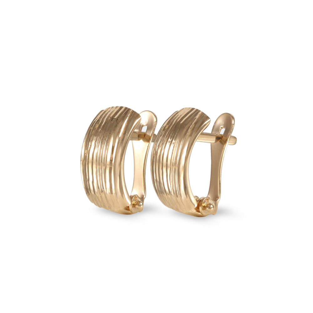 Aretes cortos diseño texturizado