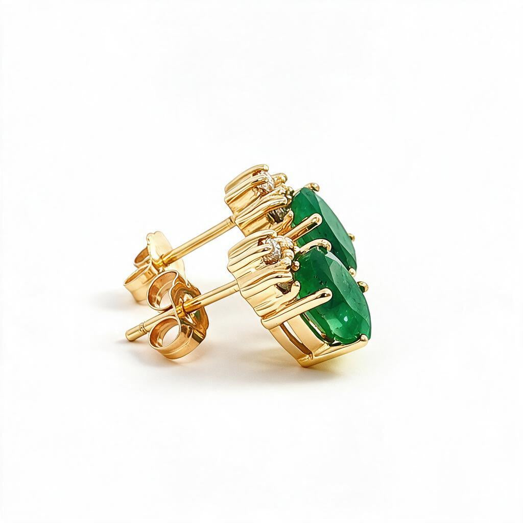 Aretes con esmeralda y diamantes