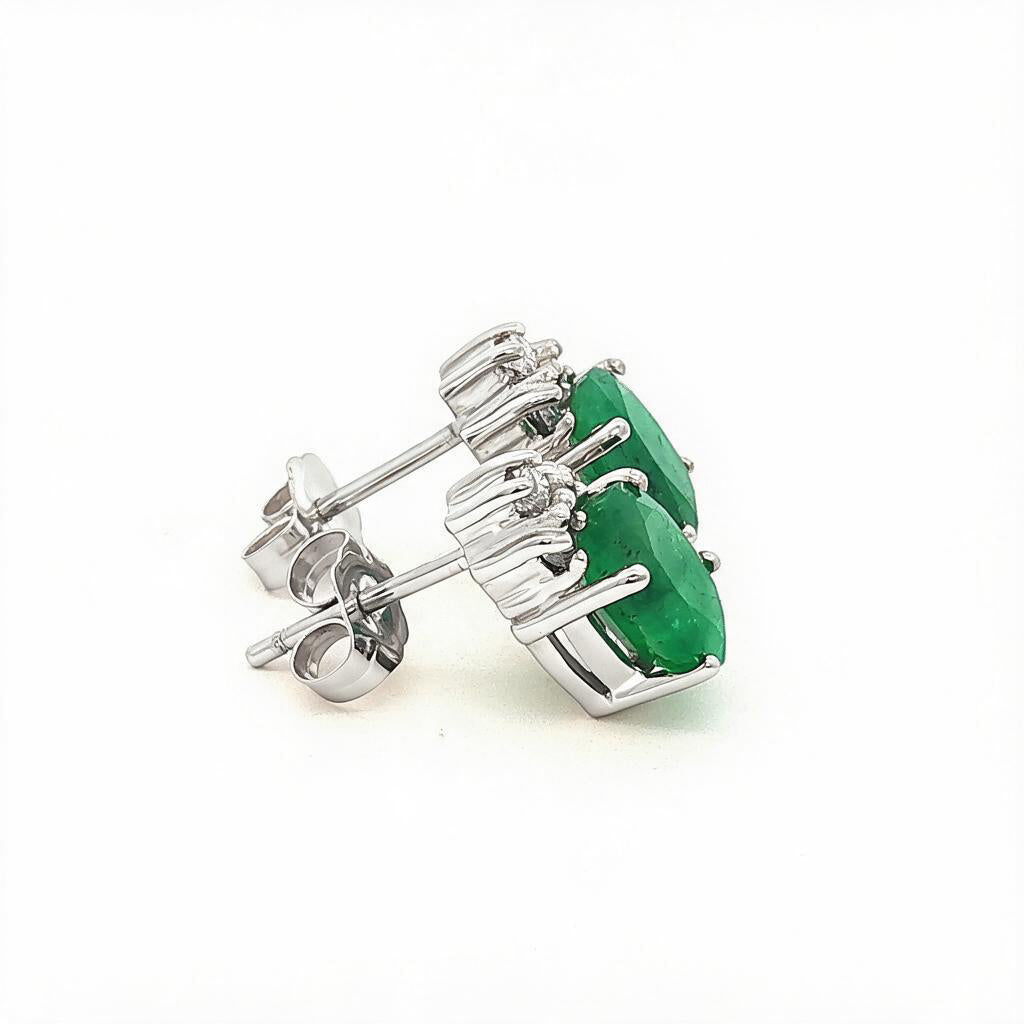Aretes con esmeralda y diamantes