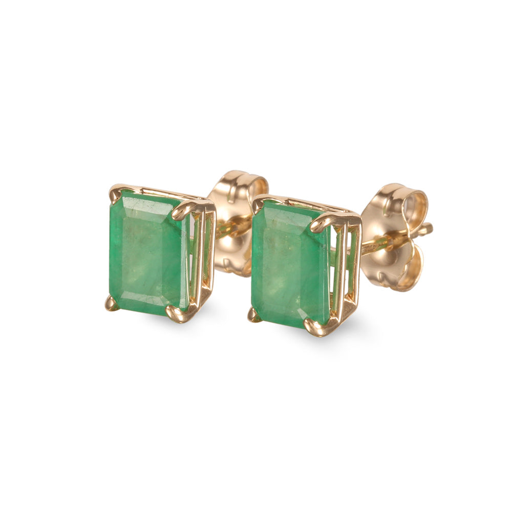 Aretes estilo corto con Esmeralda