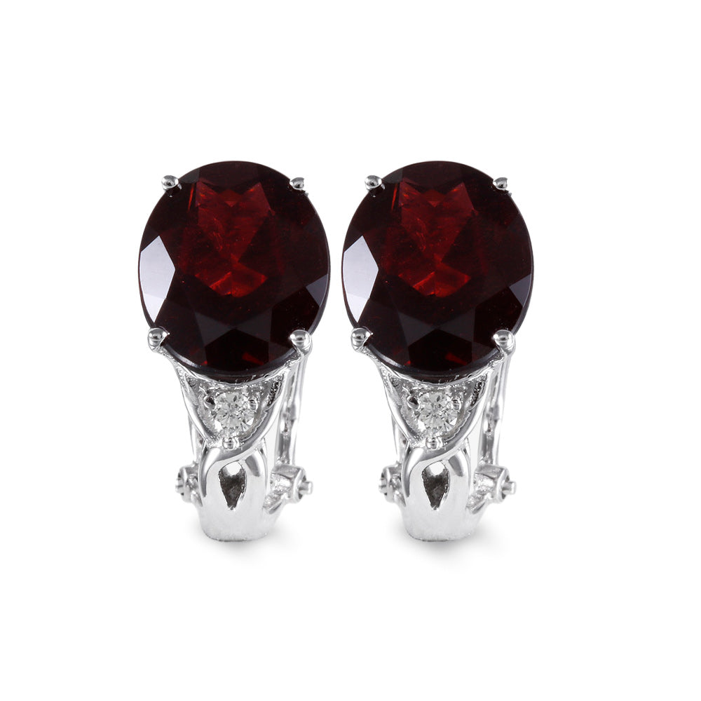 Aretes estilo corto con granate y diamantes