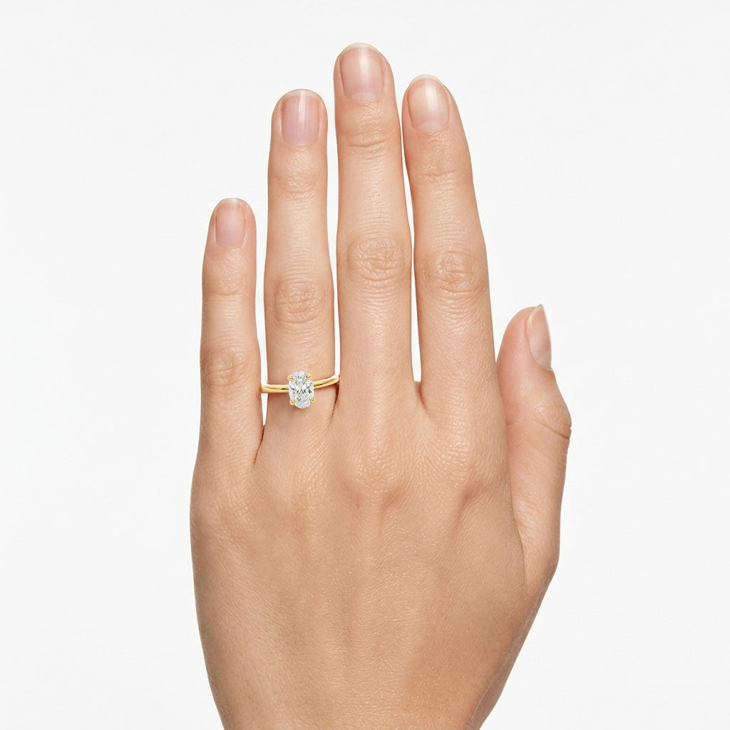 Anillo de compromiso solitario con diamante lab-grown oval 1.10 ct