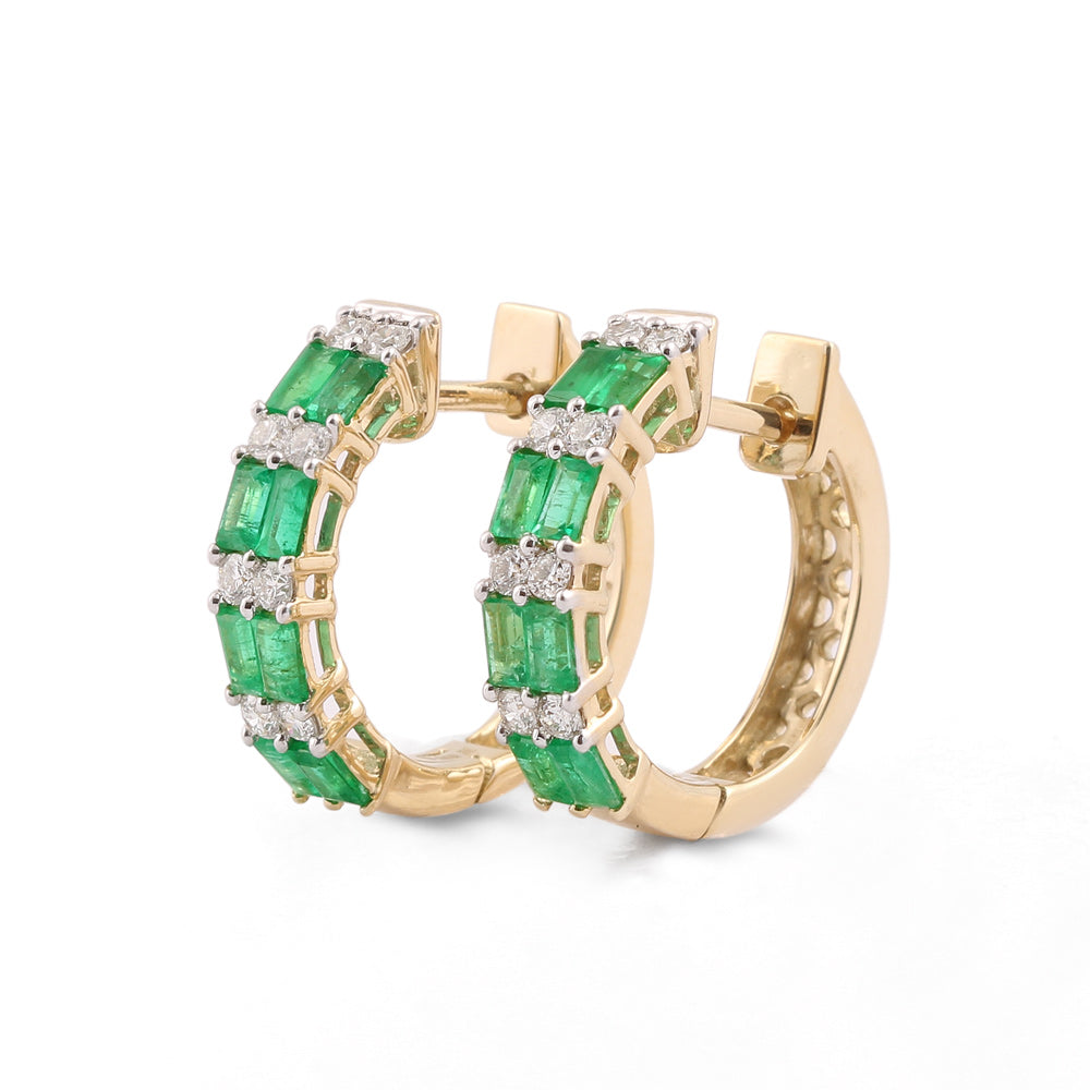 Arracadas con esmeralda y diamantes en oro rosa
