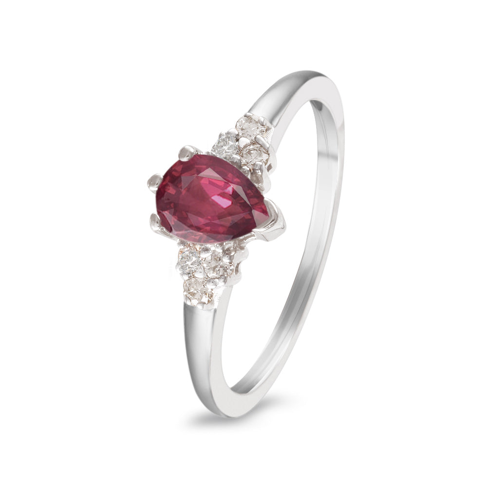 Anillo con rodolita corte pera y diamantes laterales