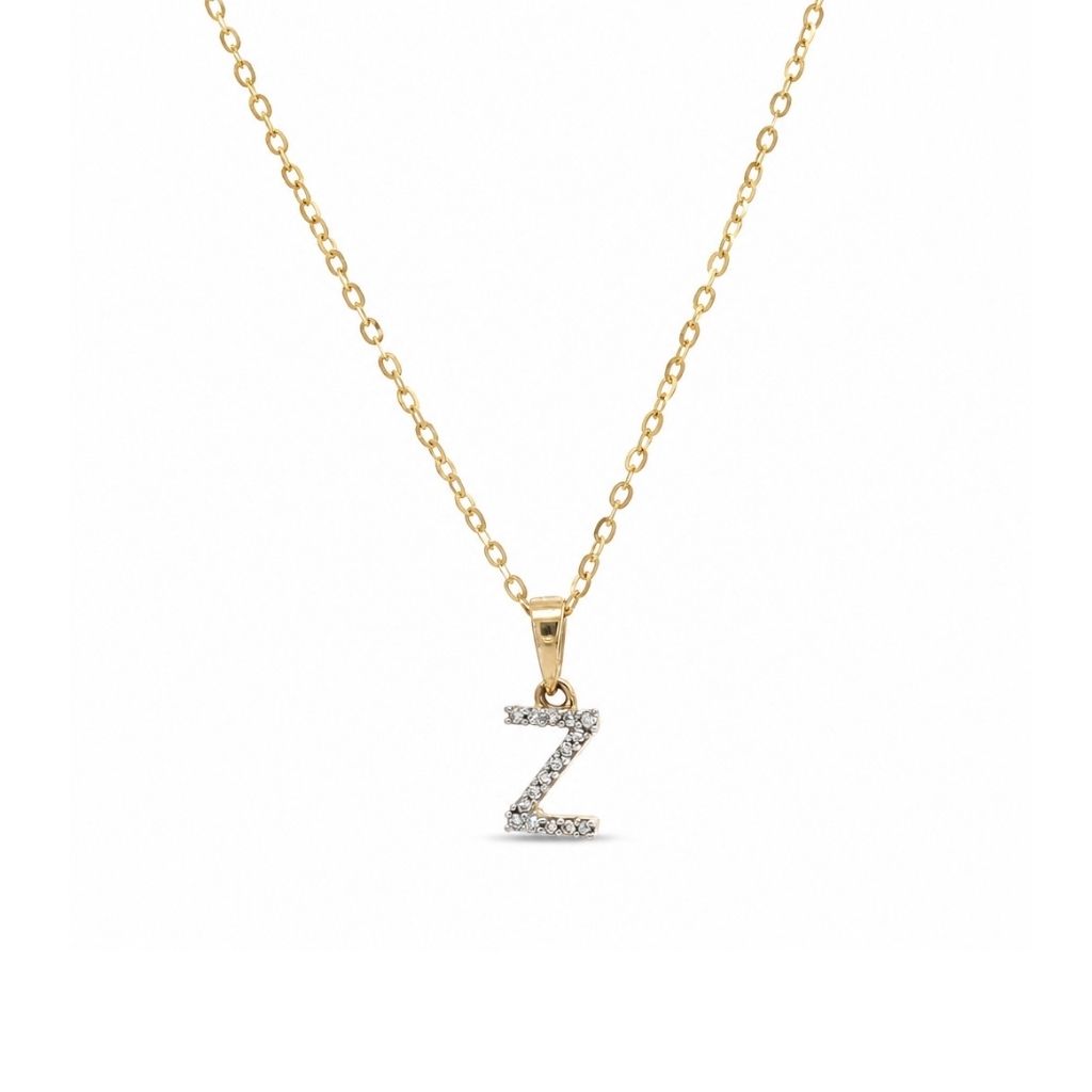 Cadena con dije de letra inicial con diamantes