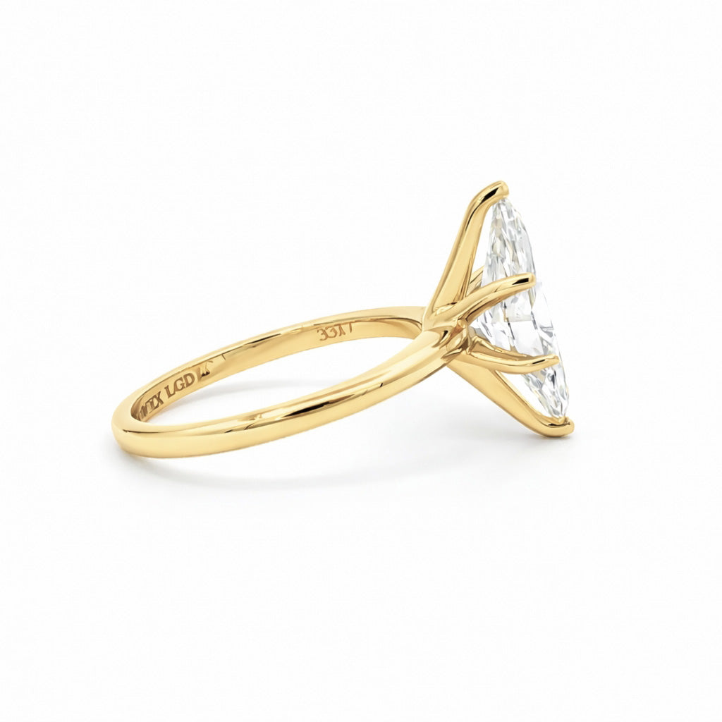 Anillo de compromiso solitario con diamante lab-grown 2 ct marquise