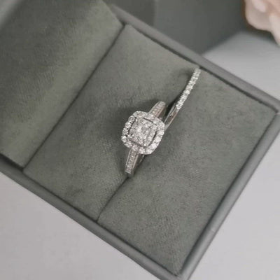 Duo anillo de compromiso estilo vintage y churumbela con diamante oro blanco. Alianza. Anillo y churumbela oro blanco. 