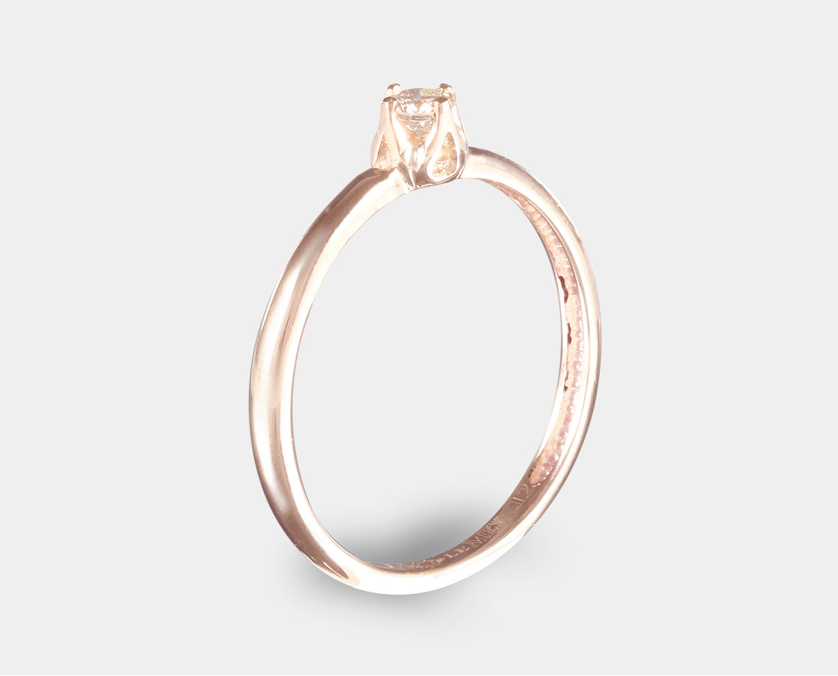 Anillo de Compromiso en oro rosa de 14 k con Diamante. Anillo de Promesa en oro rosa con diamante. 