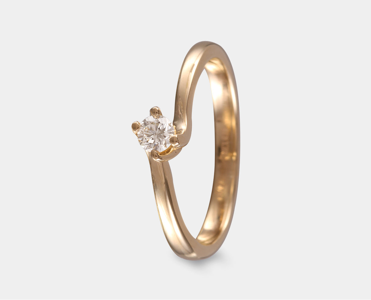 Anillo de Compromiso con Diamante. Anillo Solitario con Diamante. también puede usarse como anillo de promesa. 