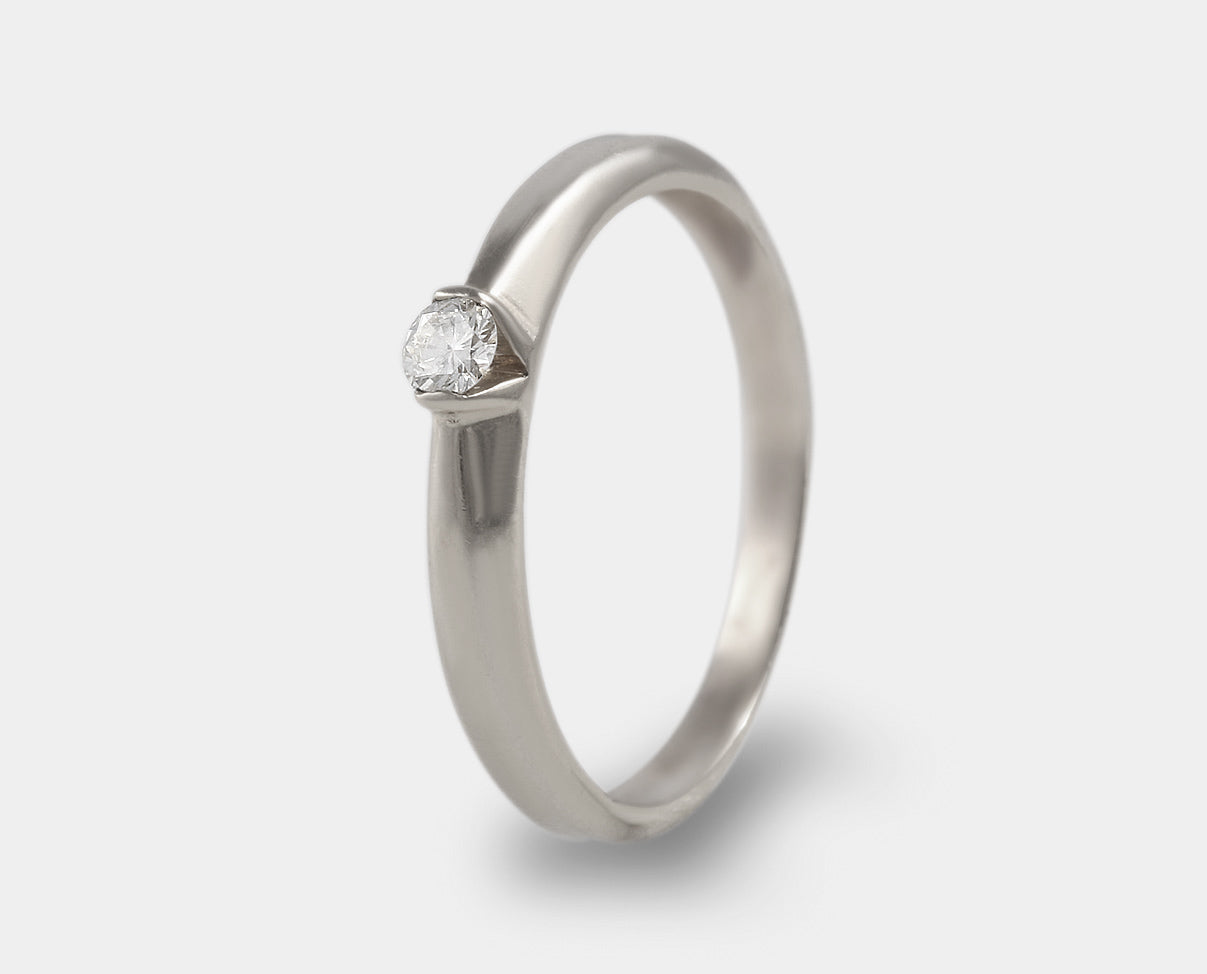 anillo de compromiso oro blanco con diamante