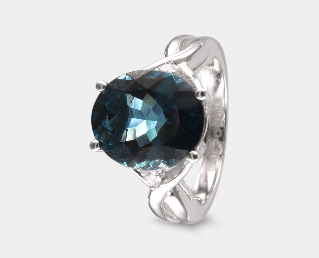 Espectacular Anillo con Topacio london y Diamantes  Oro blanco 14k. anillo de compromiso con piedras naturales.