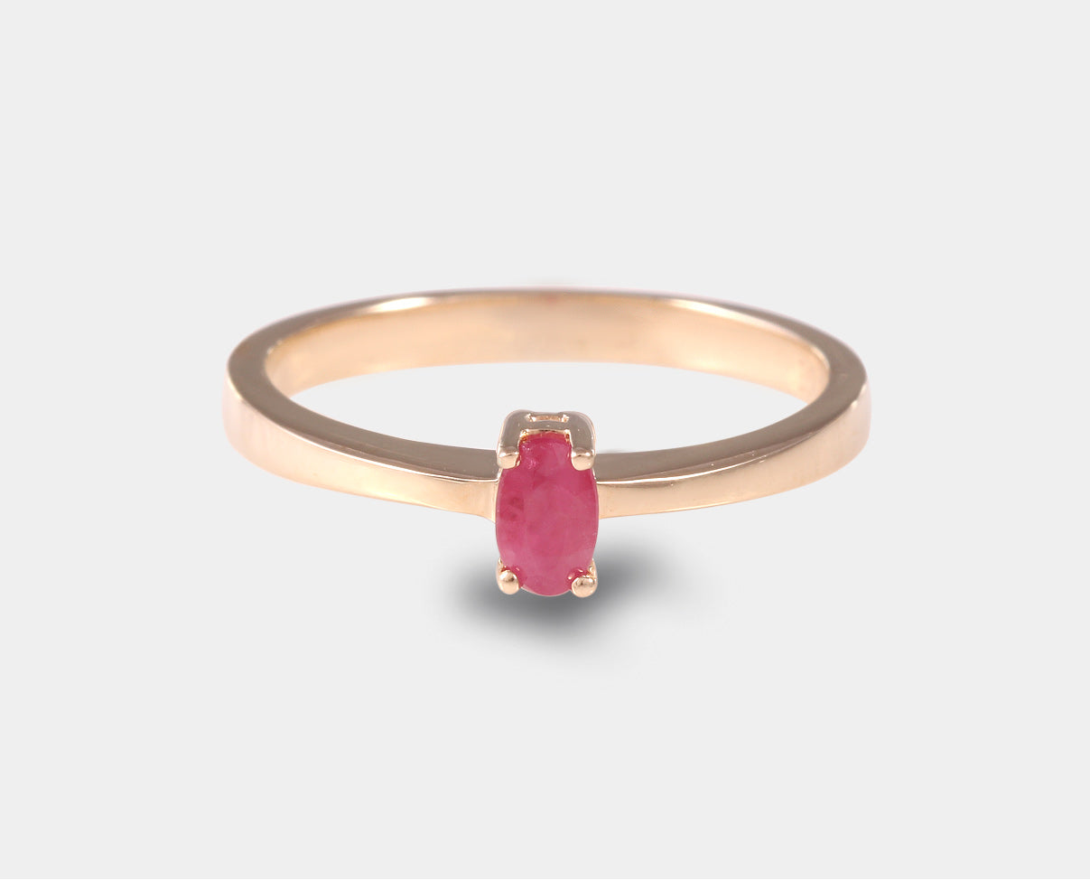 anillo de compromiso con piedra natural. anillo de compromiso con rubi oro amarillo 14k.