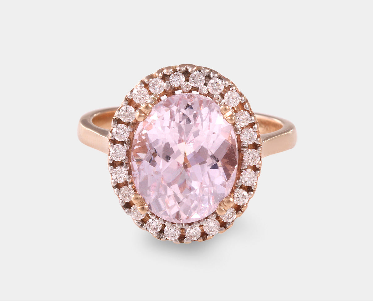 Anillo con kunzita y diamante, oro rosa